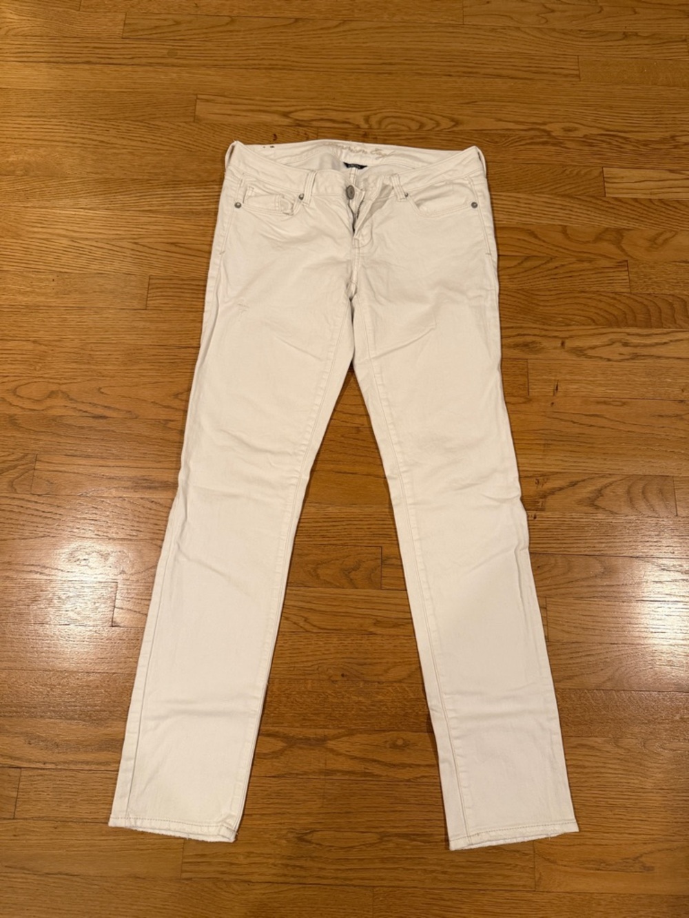 American Eagle White Slim Straight Jeans